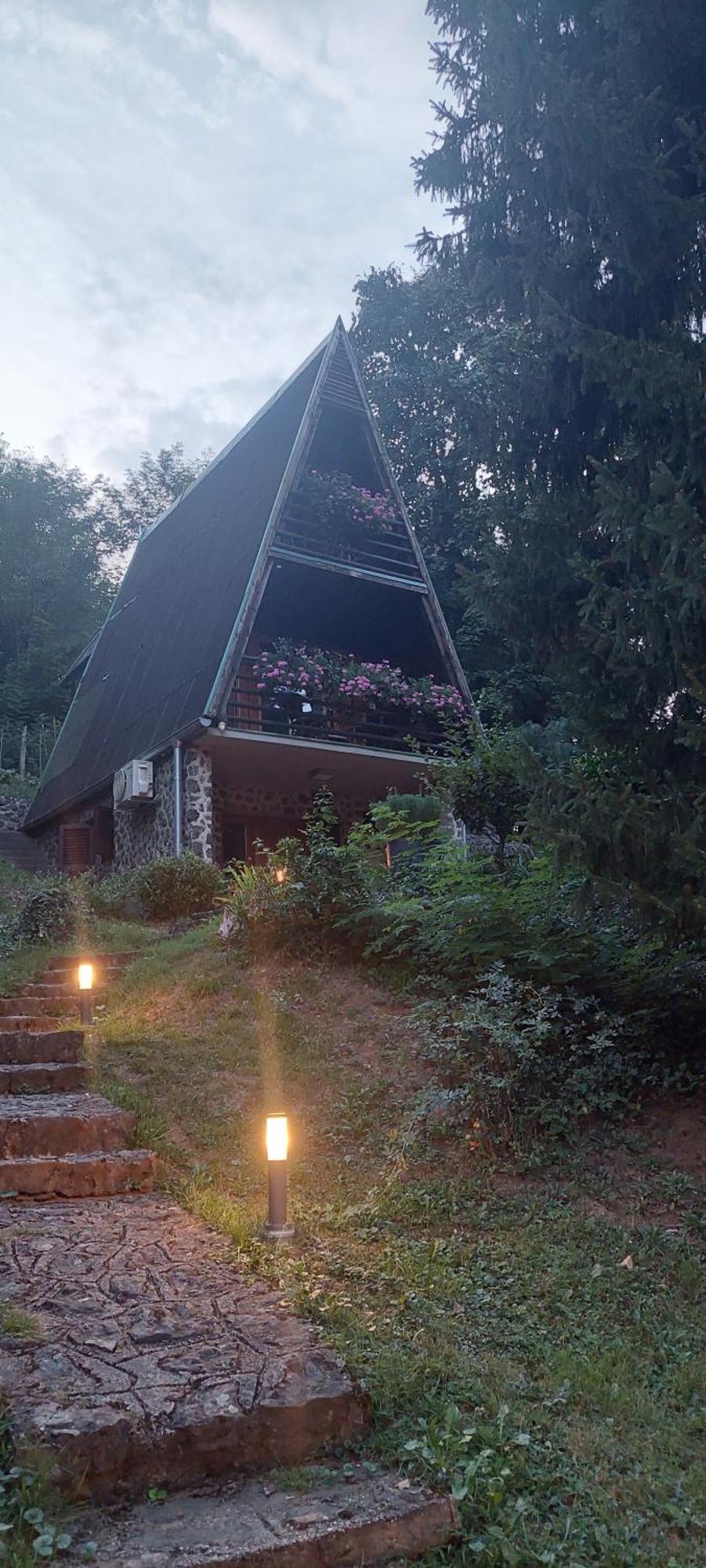 Holiday home Dragonfly River House On Korana Near Plitvice And Mreznica *
